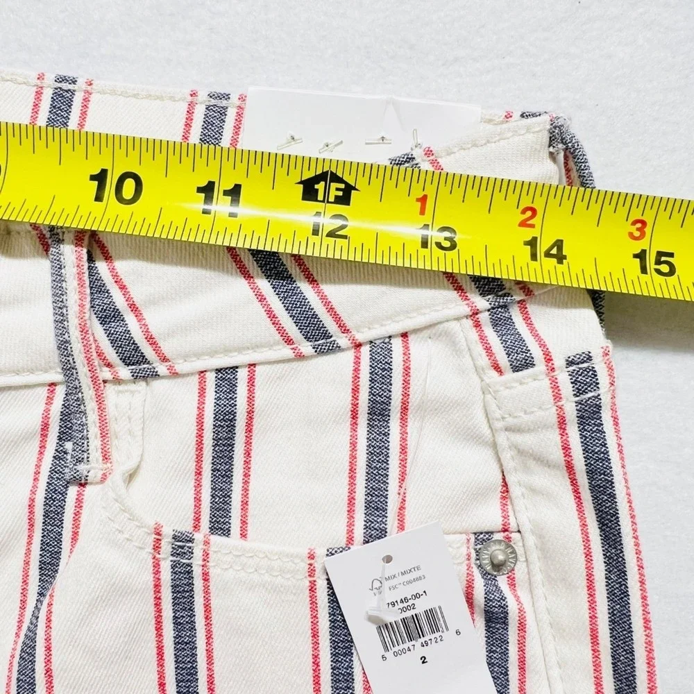 Old Navy Women's Shorts Size‎ 2 Striped Cream Navy Red Rolled Hem Button-Fly NWT